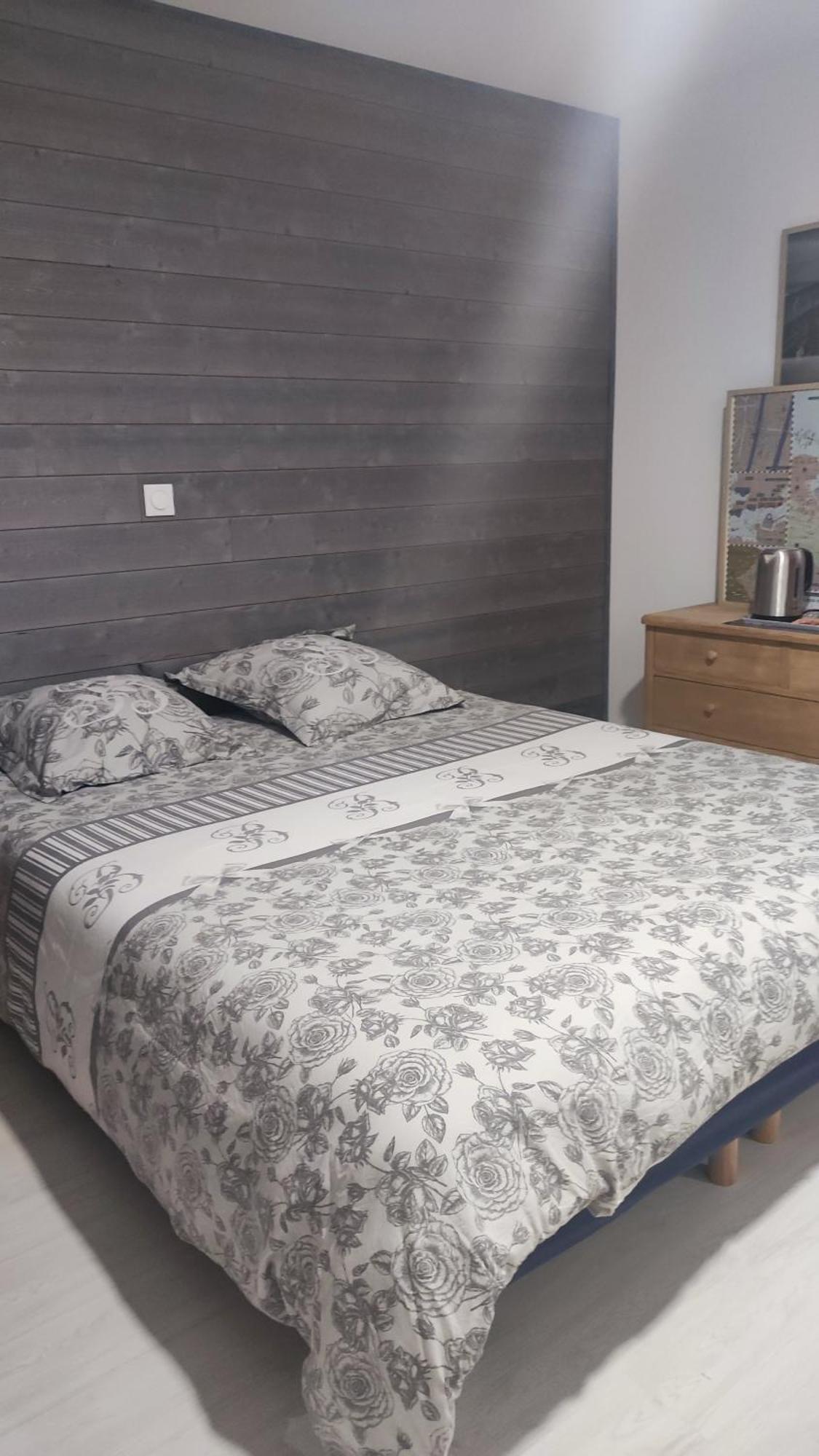 Bed and breakfast Auxais Memory 44' Extérieur photo